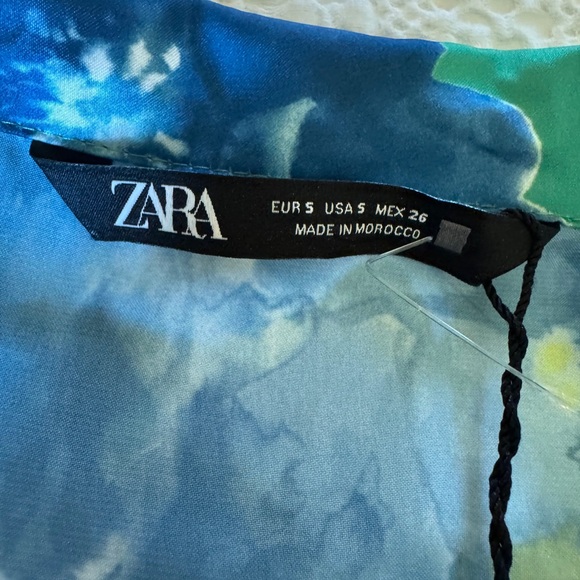 NWT ZARA FLORAL PRINT JUMPSUIT MULTICOLOURED, SIZE Small - Picture 15 of 15